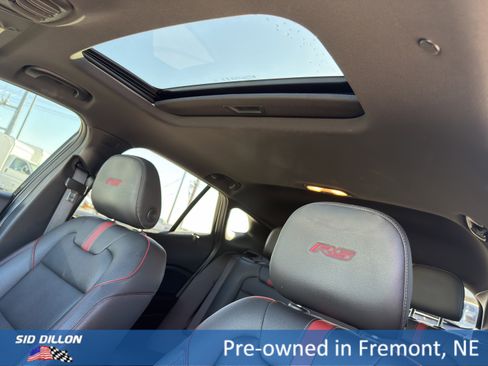 Used 2025 Chevrolet Trax RS w/ Sunroof Package image 12