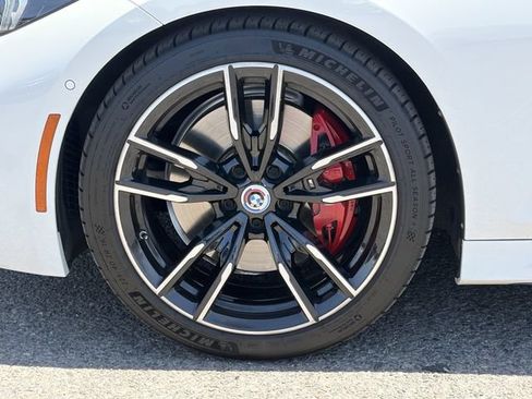 Used 2023 BMW M340i RWD image 11