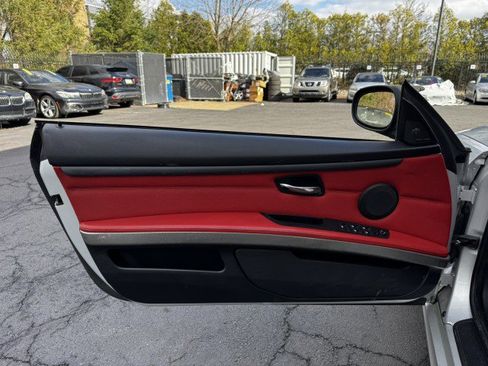 Used 2013 BMW 335is Convertible w/ Premium Pkg image 5