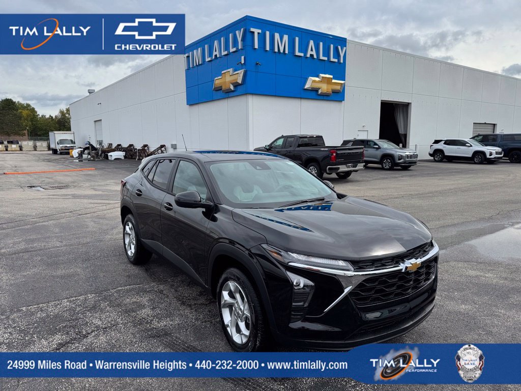 New 2026 Chevrolet Trax LS w/ LS Convenience Package FWD image 1
