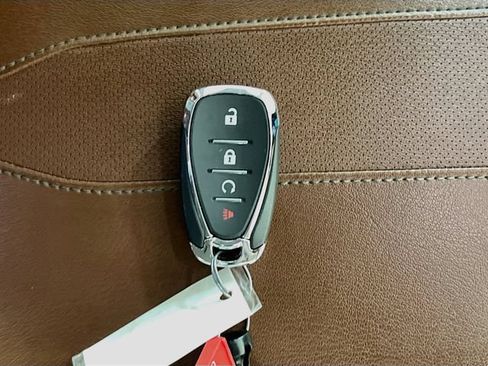 Used 2019 Chevrolet Traverse High Country AWD/4WD image 33