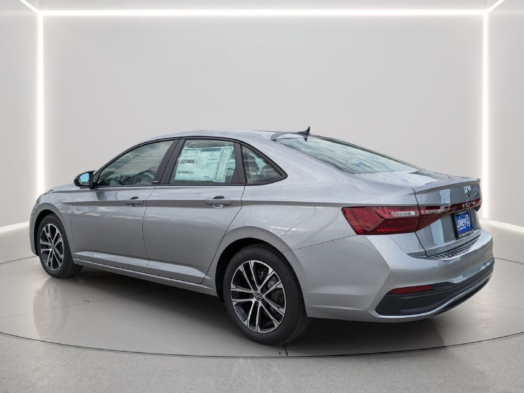 Used 2026 Volkswagen Jetta Sport FWD image 13