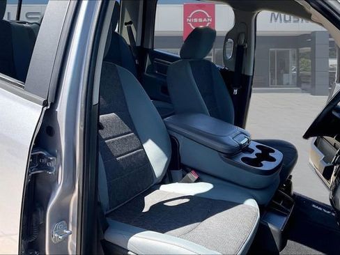 Used 2019 RAM 1500 Classic SLT w/ Luxury Group AWD/4WD image 29