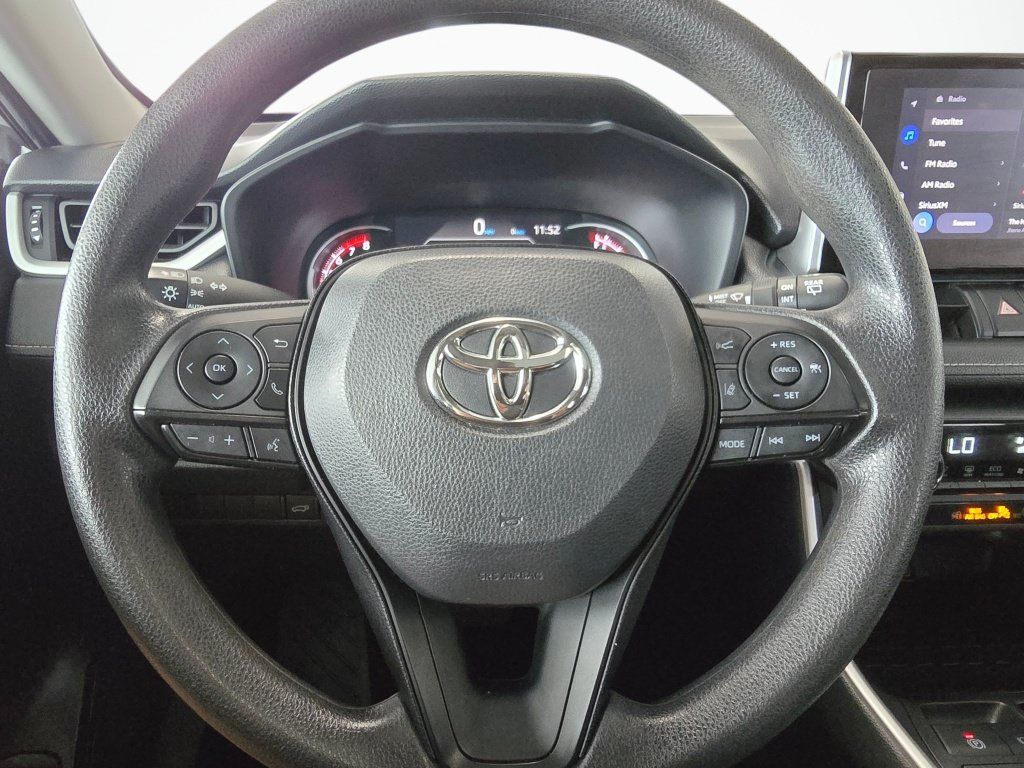 Used 2025 Toyota RAV4 XLE w/ Convenience Package AWD/4WD image 22
