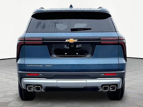 New 2026 Chevrolet Traverse LT w/ Driver Confidence Package image 5