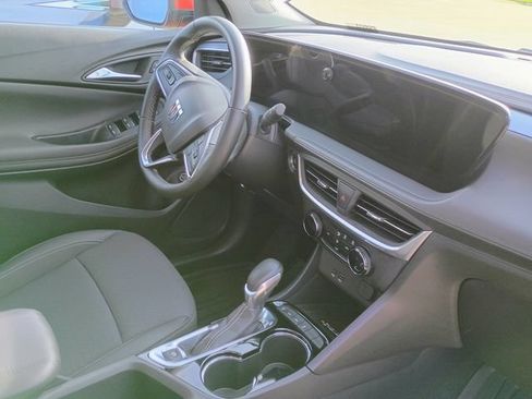 Used 2024 Buick Encore GX Preferred w/ Advanced Technology Package AWD/4WD image 17