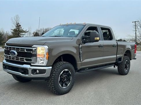 New 2026 Ford F350 XLT w/ Tremor Off-Road Package image 3