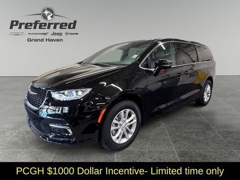 New 2026 Chrysler Pacifica Select image 10