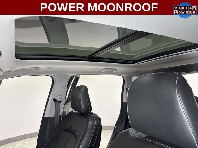 Used 2023 Jeep Grand Cherokee 4WD 4xe w/ Luxury Tech Group II image 2