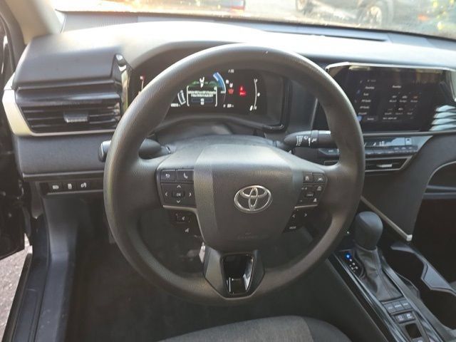 Used 2025 Toyota Camry LE FWD image 9