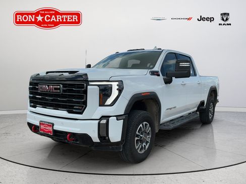 Used 2024 GMC Sierra 2500 AT4 w/ Max Trailering Package AWD/4WD image 3