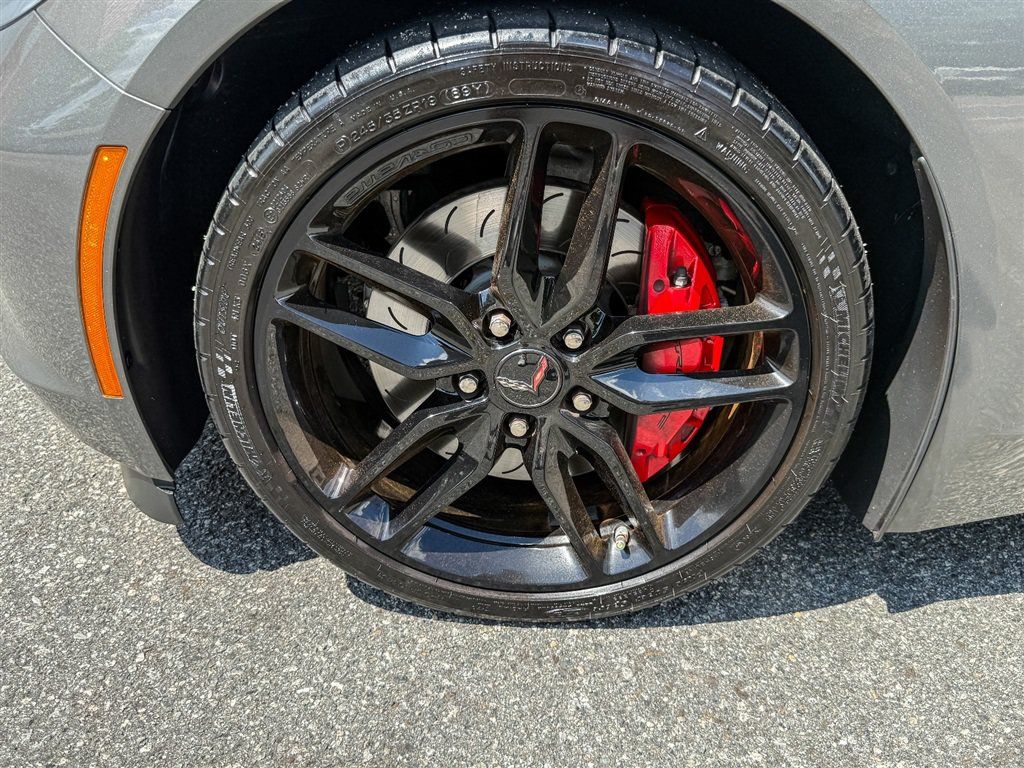 Used 2016 Chevrolet Corvette Stingray Coupe RWD image 21