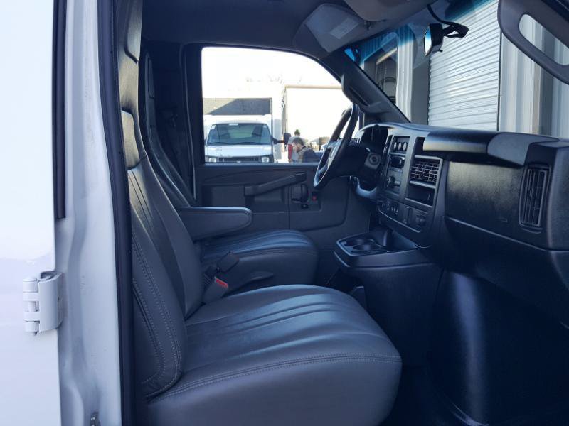 Used 2022 Chevrolet Express 2500 w/ Driver Convenience Package RWD image 19
