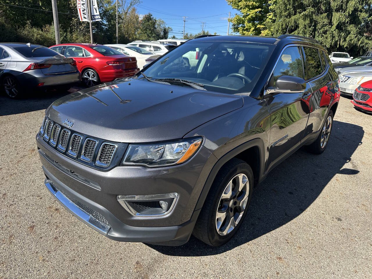 Used 2018 Jeep Compass Limited w/ Safe & Security Group AWD/4WD image 2