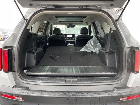 Certified 2023 Kia Sorento S w/ Panoramic Sunroof Package image 34