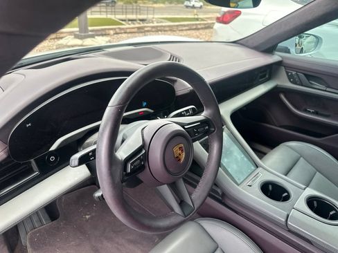 Used 2022 Porsche Taycan RWD image 10