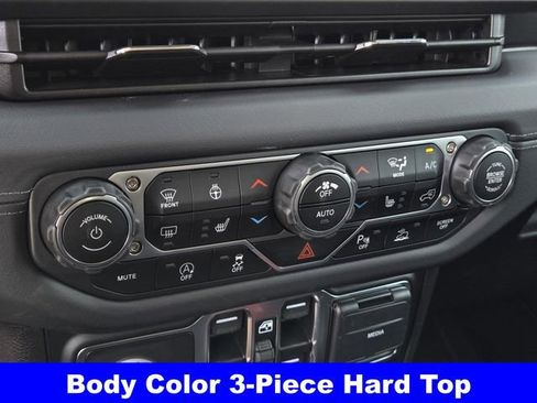 New 2025 Jeep Wrangler Sahara image 15