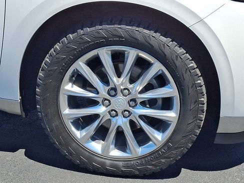 Used 2018 Buick Enclave Premium w/ Trailering Package AWD/4WD image 8