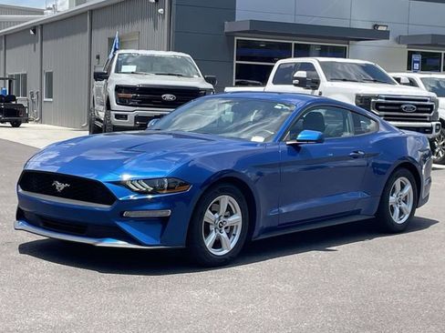 Used 2018 Ford Mustang Coupe RWD image 27
