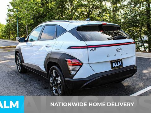 Used 2025 Hyundai Kona SEL FWD image 4