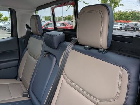 Used 2025 Ford Maverick Lariat AWD/4WD image 33