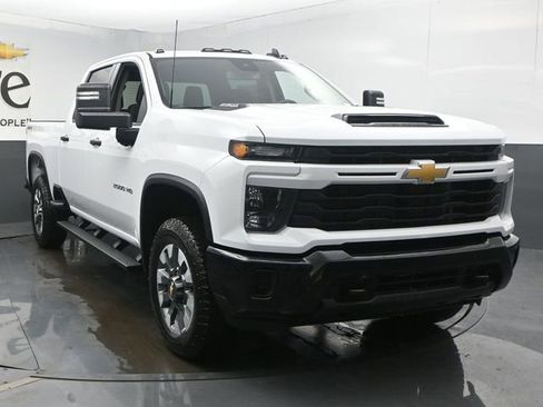 New 2026 Chevrolet Silverado 2500 Custom w/ Custom Value Package image 29