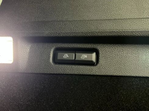 Used 2024 Lincoln Corsair AWD w/ Equipment Group 101A image 17