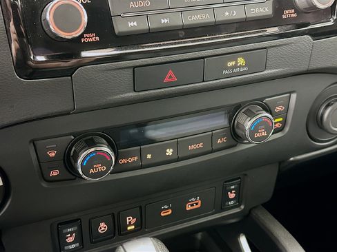 Used 2023 Nissan Frontier SV w/ Technology Package AWD/4WD image 23