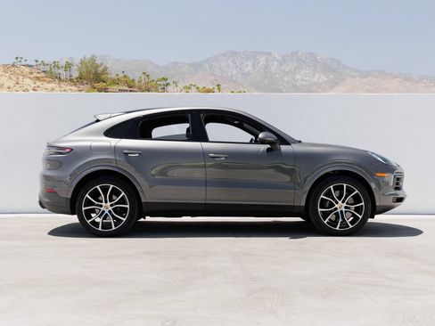 Certified 2022 Porsche Cayenne Coupe AWD/4WD image 8
