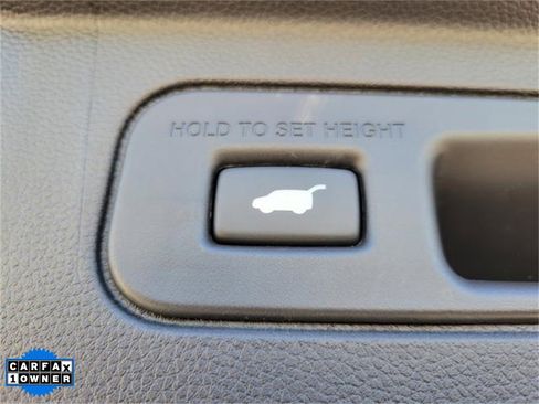 Used 2025 Honda Pilot EX-L image 9