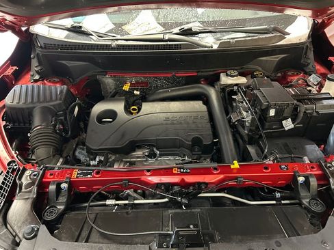 Used 2024 GMC Terrain SLE image 26