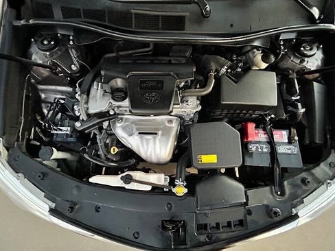 Used 2014 Toyota Camry LE image 24