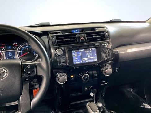 Used 2019 Toyota 4Runner TRD Off-Road Premium AWD/4WD image 8