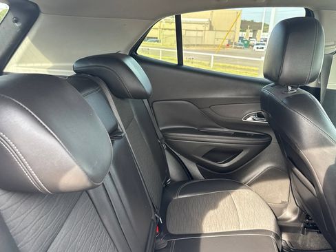 Used 2016 Buick Encore Convenience FWD image 31