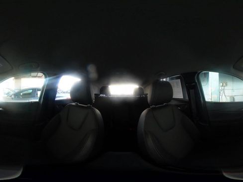 Used 2025 Buick Encore GX Preferred image 30