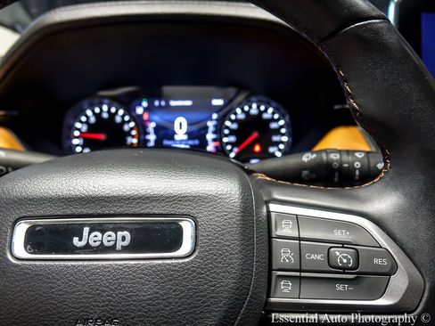 Used 2022 Jeep Compass Limited AWD/4WD image 17