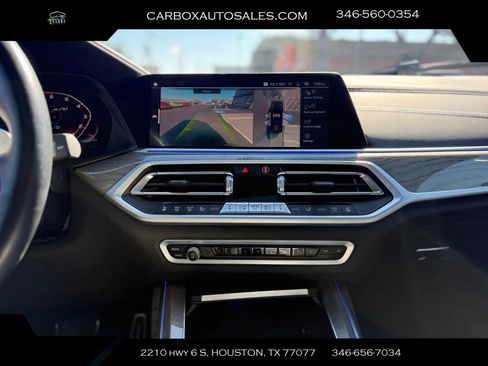 Used 2022 BMW X7 M50i image 16