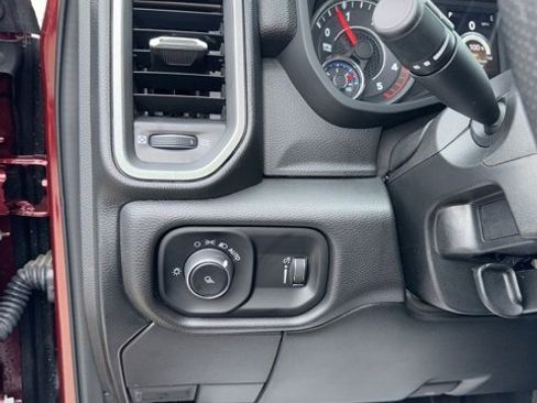 Used 2024 RAM 3500 Tradesman w/ Chrome Appearance Group image 23