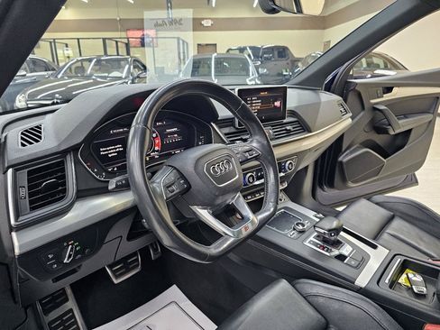 Used 2018 Audi SQ5 Premium Plus w/ S Sport Package AWD/4WD image 20