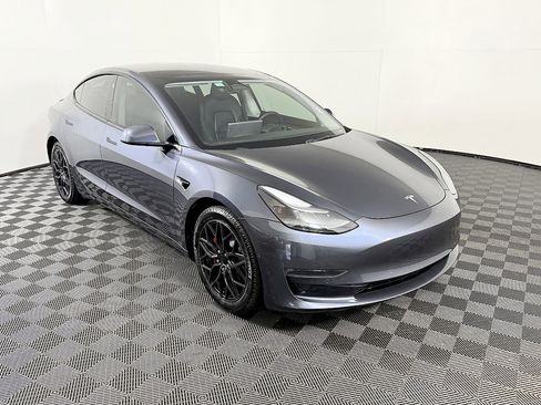 Used 2022 Tesla Model 3 Performance image 6