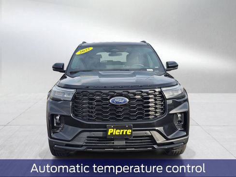 Certified 2025 Ford Explorer ST-Line AWD/4WD image 7