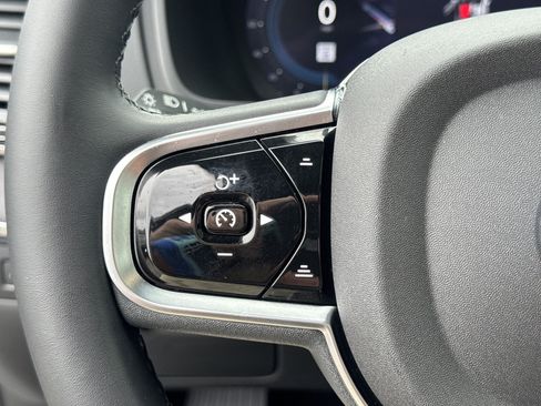 Used 2024 Volvo XC90 B6 Ultimate w/ Lounge Package image 22