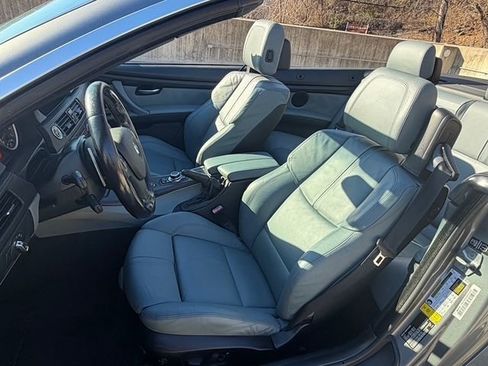 Used 2013 BMW M3 image 21