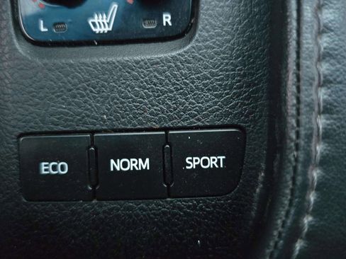 Used 2018 Toyota Avalon XLE Premium image 42