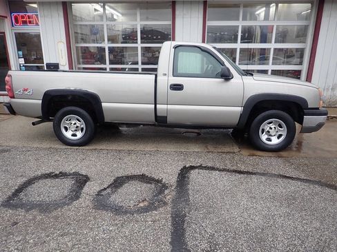 Used 2003 Chevrolet Silverado 1500 W/T image 15