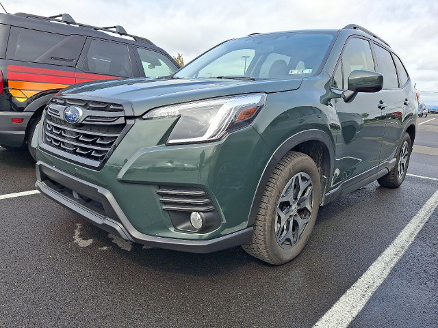 Certified 2023 Subaru Forester Premium AWD/4WD image 3