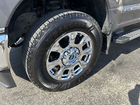 Used 2022 Ford F350 Lariat w/ Lariat Ultimate Package image 8