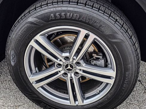 Used 2022 Mercedes-Benz GLC 300 4MATIC image 9