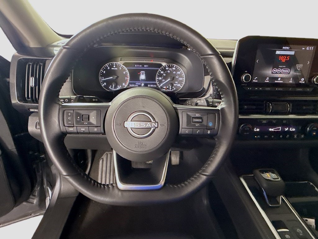 Used 2024 Nissan Pathfinder SV FWD image 12