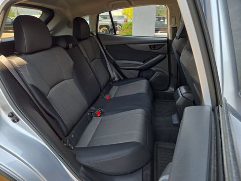 Used 2021 Subaru Crosstrek 2.0i AWD/4WD image 16